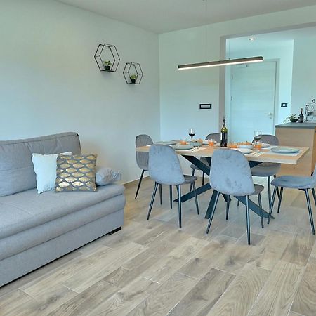 Apartments Lipa Plac ポストイナ エクステリア 写真